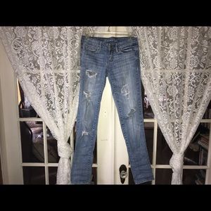American Eagle Med Wash Ripped Skinny Jeans (0)